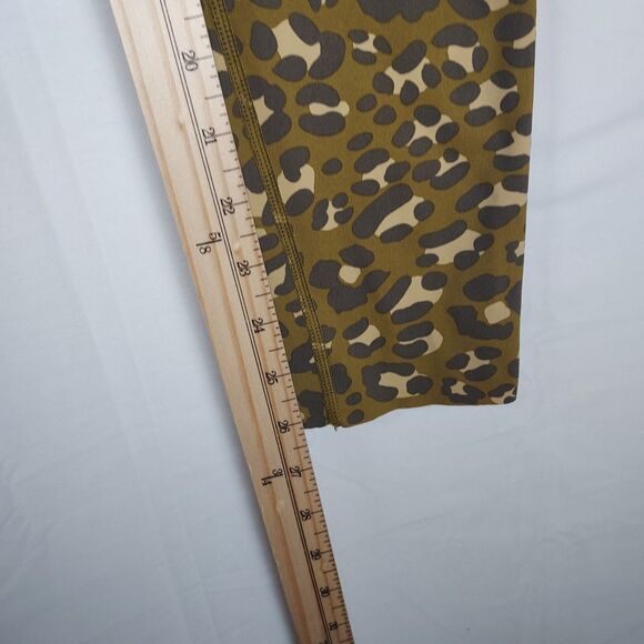 Aerie OFFLINE Goals Leggings Size M 7/8 High-Rise Leopard Print Yoga Pants - Picture 6 of 7